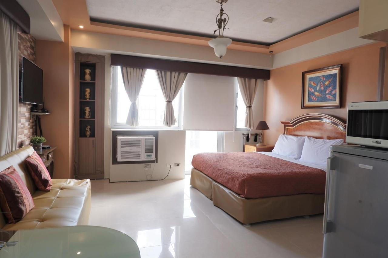 One Palm Tree Villas Manila Esterno foto